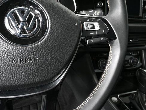 Used 2021 Volkswagen Jetta SE image 10