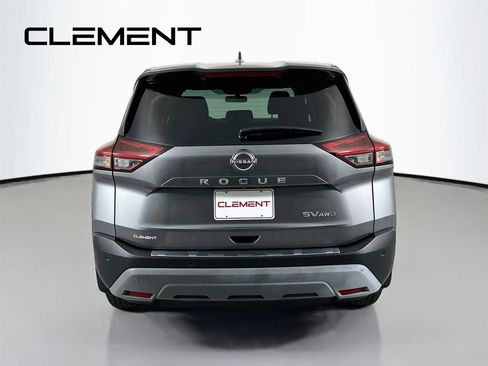 Used 2023 Nissan Rogue SV AWD/4WD image 8