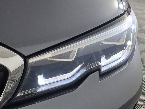Used 2020 BMW 330i xDrive Sedan w/ Convenience Package image 13