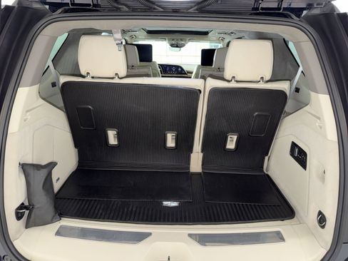 Used 2021 Cadillac Escalade Premium Luxury Platinum w/ Heavy-Duty Trailer Package image 27