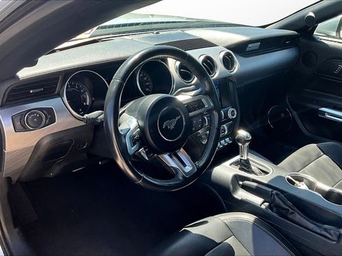 Used 2022 Ford Mustang Premium image 20