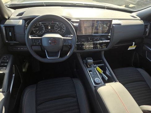 New 2026 Nissan Pathfinder Rock Creek w/ Rock Creek Premium Package AWD/4WD image 9