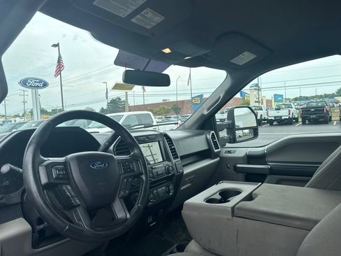 Used 2018 Ford F150 XLT w/ Equipment Group 301A Mid AWD/4WD image 11