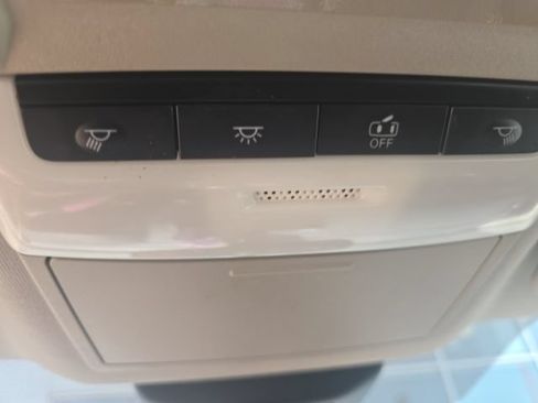 Certified 2022 Nissan Sentra SV FWD image 24