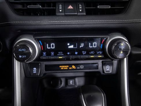 Used 2020 Toyota RAV4 XLE Premium w/ All Weather Liner Package AWD/4WD image 28