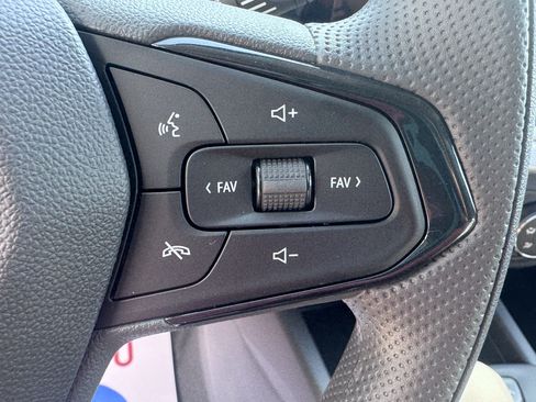 New 2026 Chevrolet Trax LS w/ LS Convenience Package FWD image 20