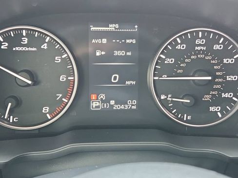 Used 2025 Subaru Crosstrek 2.5i Premium AWD/4WD image 11