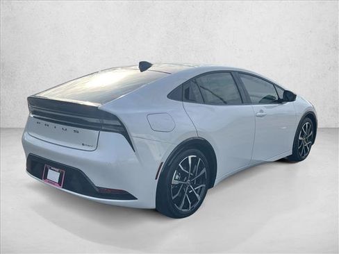 New 2026 Toyota Prius Plug-In Hybrid FWD image 2