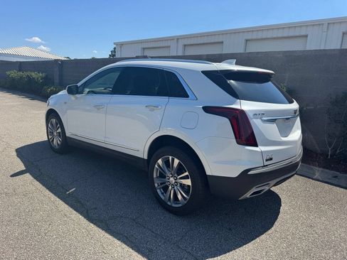 Used 2023 Cadillac XT5 Premium Luxury w/ LPO, Floor Liner Package AWD/4WD image 5
