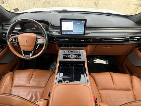 Used 2022 Lincoln Aviator Black Label Grand Touring w/ Class IV Trailer Tow Package image 15