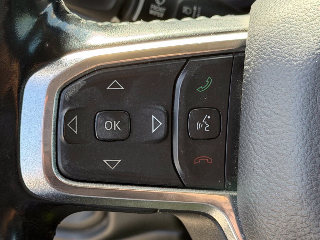 Used 2020 RAM 1500 Laramie AWD/4WD image 21