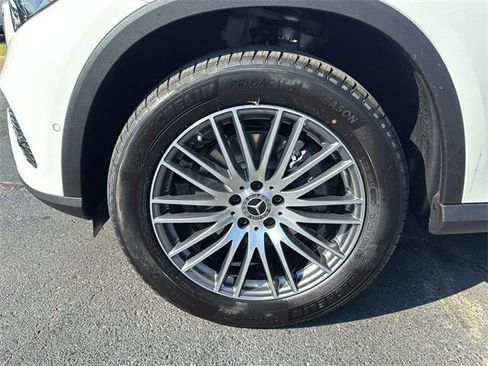 New 2026 Mercedes-Benz GLC 300 4MATIC image 9
