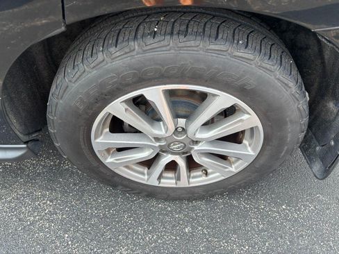Used 2013 Nissan Pathfinder SL AWD/4WD image 8