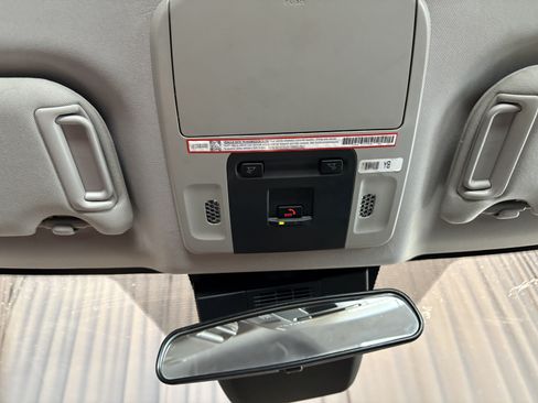 Used 2025 Toyota Camry LE FWD image 21