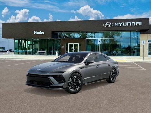 New 2026 Hyundai Sonata SEL image 1