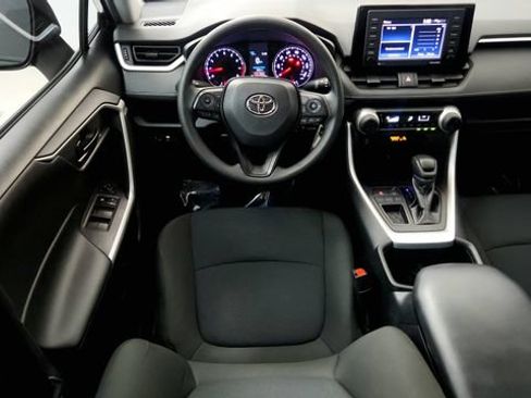 Used 2022 Toyota RAV4 LE FWD image 52