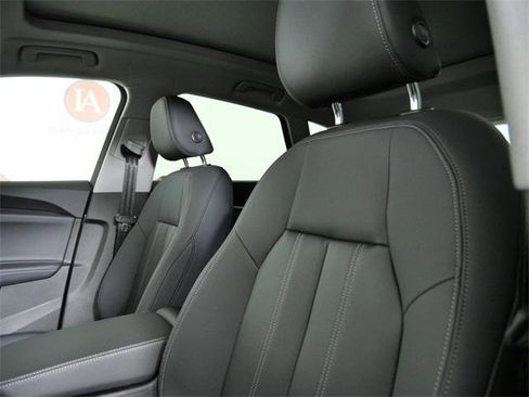 New 2025 Audi Q5 Premium Plus image 8