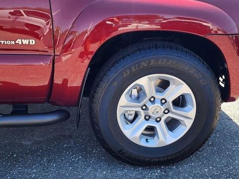 Used 2008 Toyota 4Runner SR5 AWD/4WD image 9