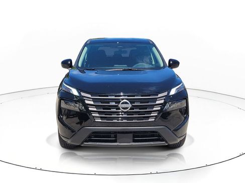 New 2026 Nissan Rogue SV FWD image 2