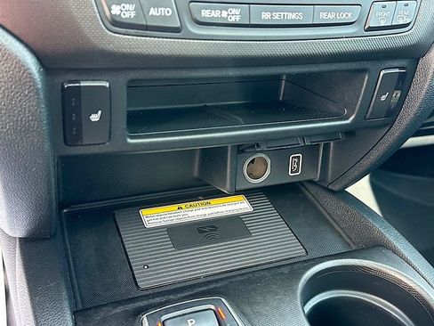 Used 2022 Honda Pilot TrailSport image 25