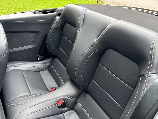 Used 2025 Ford Mustang GT Premium RWD image 23