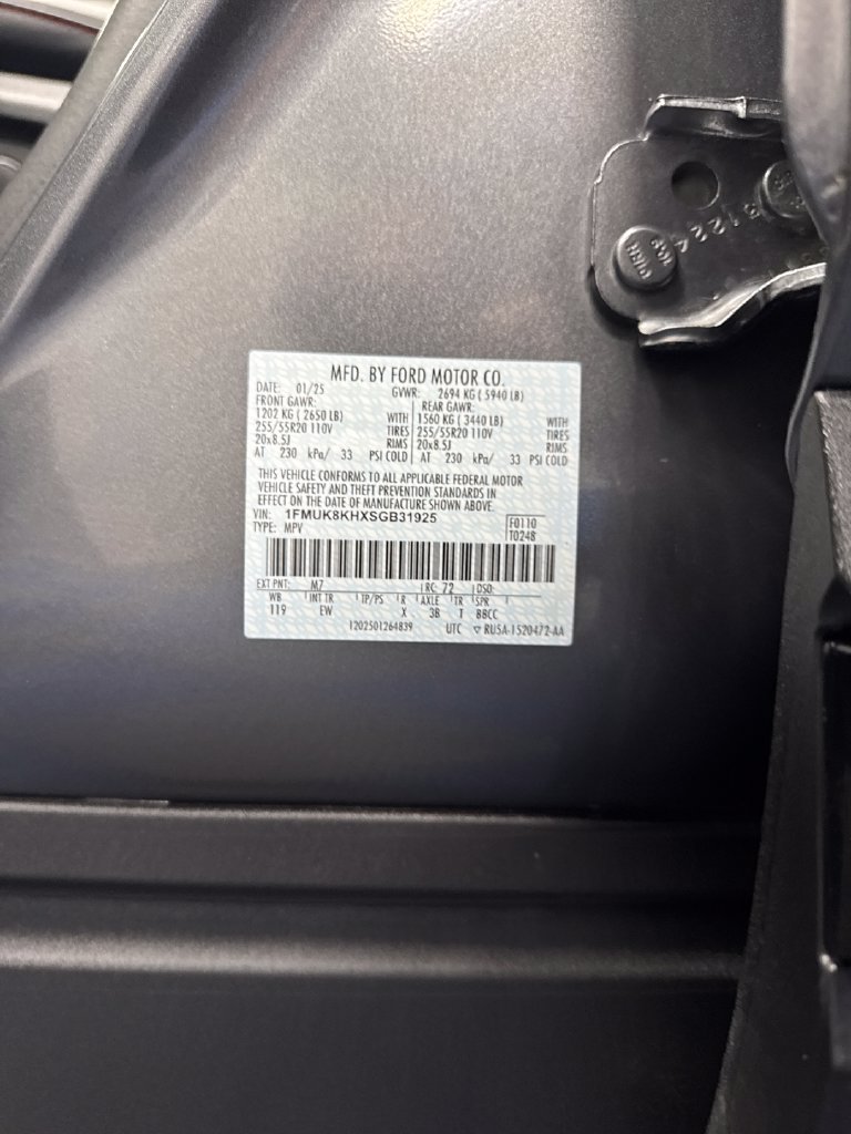 Used 2025 Ford Explorer ST-Line AWD/4WD image 31