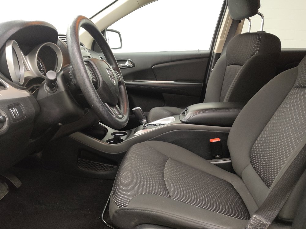 Used 2018 Dodge Journey SXT w/ Blacktop Package FWD image 17