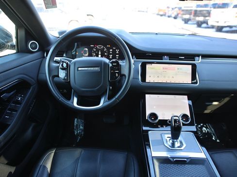 Used 2020 Land Rover Range Rover Evoque SE image 15