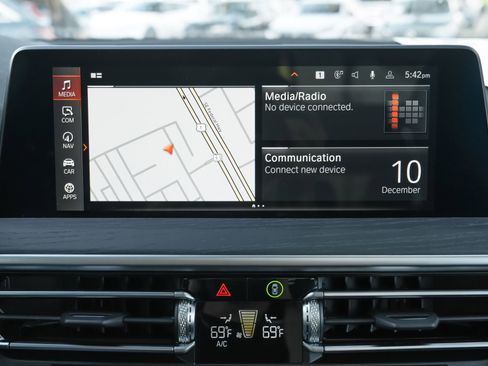 Used 2024 BMW X3 sDrive30i w/ Convenience Package w/ZPA image 13