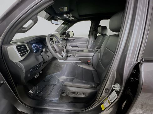 Used 2025 Toyota Tundra Platinum w/ TRD Off-Road Package image 15