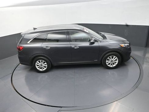 Used 2019 Kia Sorento AWD w/ LX Convenience Package image 19