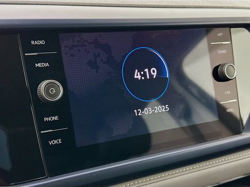 Used 2024 Volkswagen Taos SE image 21