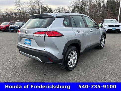 Used 2025 Toyota Corolla Cross L image 19