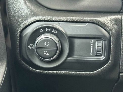 Used 2023 Jeep Gladiator Sport image 30