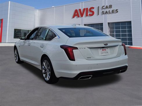 Used 2023 Cadillac CT5 Luxury image 3