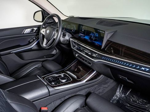 Used 2026 BMW X7 xDrive40i image 14