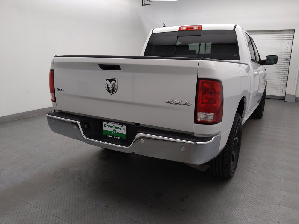 Used 2019 RAM 1500 Classic SLT w/ Luxury Group AWD/4WD image 7