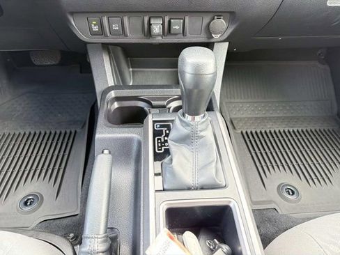 Certified 2023 Toyota Tacoma SR5 w/ Technology Package image 29