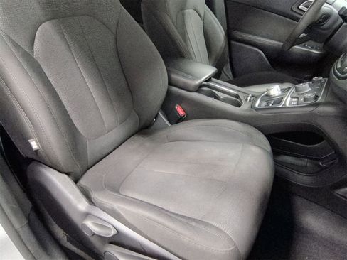 Used 2015 Chrysler 200 LX image 22