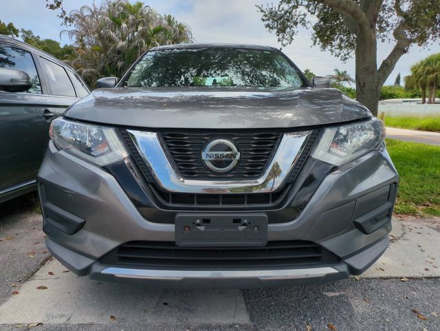 Used 2019 Nissan Rogue S AWD/4WD image 2