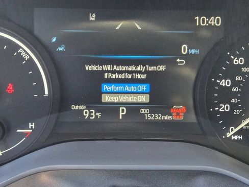 Used 2025 Toyota Sienna XLE FWD image 23