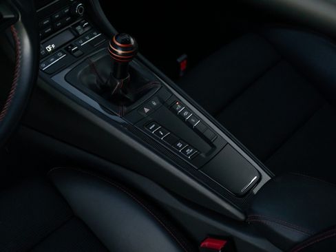 Used 2018 Porsche 911 GT3 RWD image 20