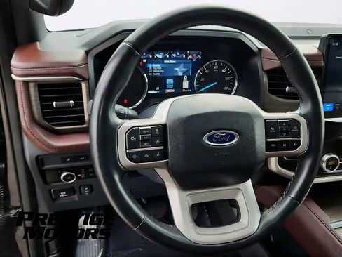 Used 2024 Ford Expedition Limited AWD/4WD image 29