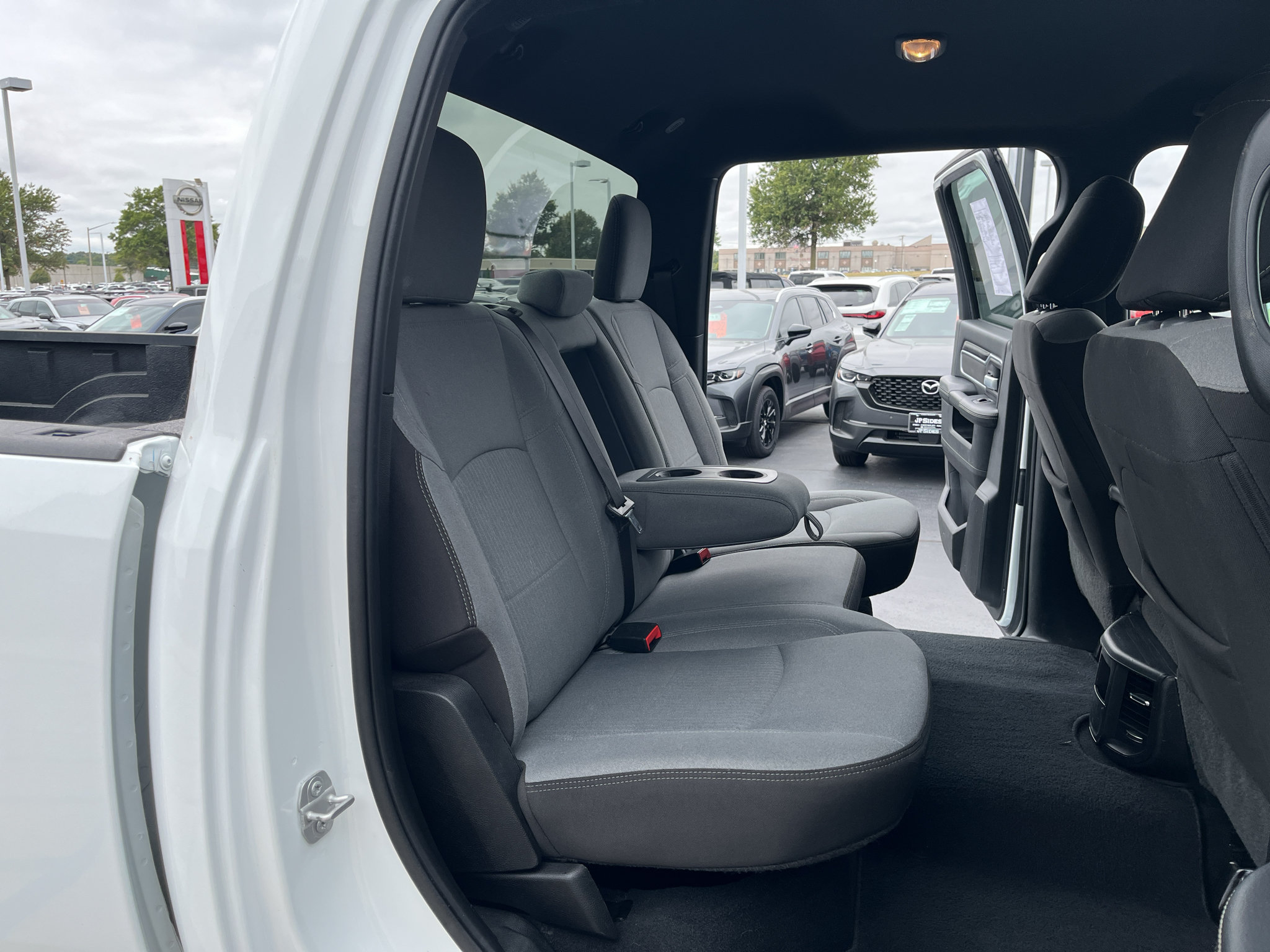 Used 2024 RAM 2500 Big Horn AWD/4WD image 41