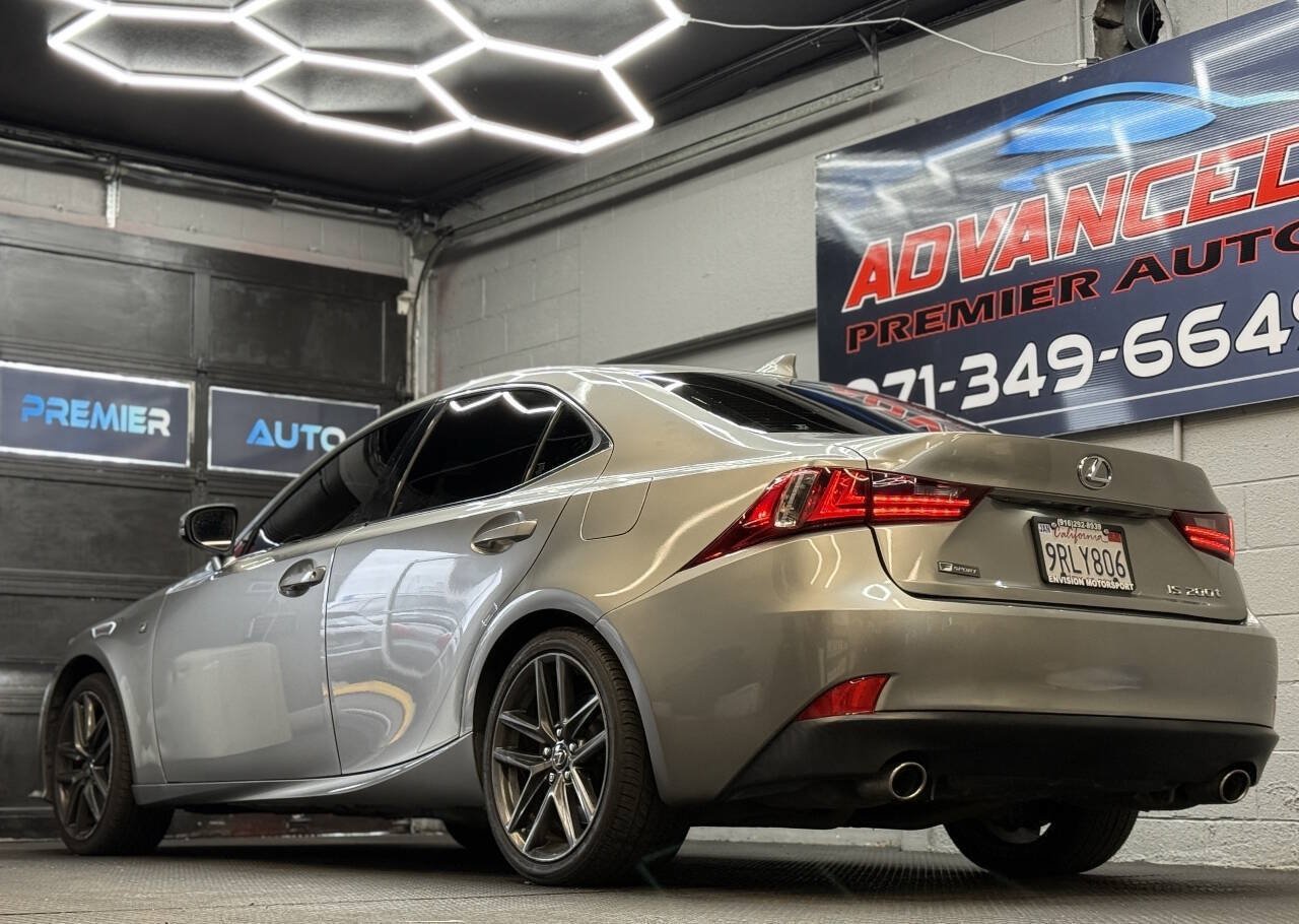 Used 2016 Lexus IS 200t w/ F Sport Package RWD image 10