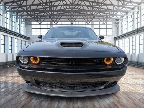 Used 2023 Dodge Challenger R/T w/ Blacktop Package image 9