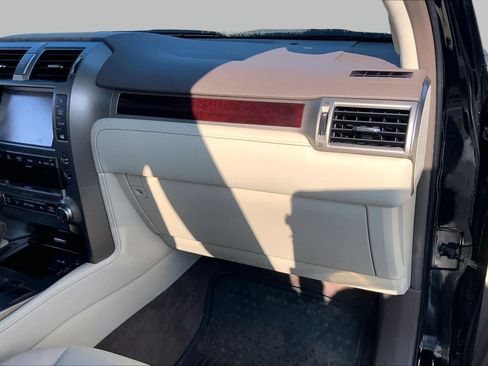 Used 2017 Lexus GX 460 Premium AWD/4WD image 19