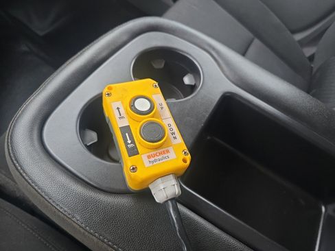 Used 2014 Chevrolet Silverado 3500 W/T w/ Snow Plow Prep Package image 15