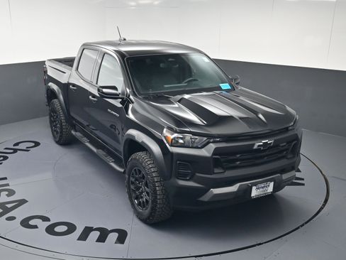 Certified 2024 Chevrolet Colorado Trail Boss w/ Advanced Trailering Package image 29