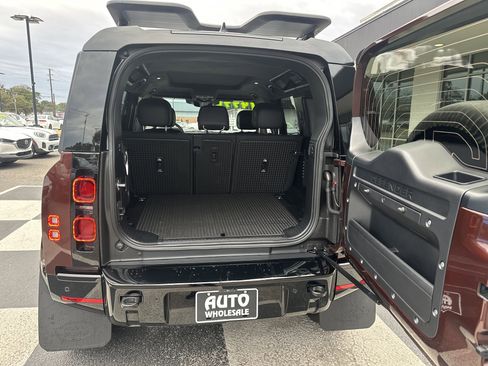 Used 2025 Land Rover Defender 110 Sedona Red Edition image 5